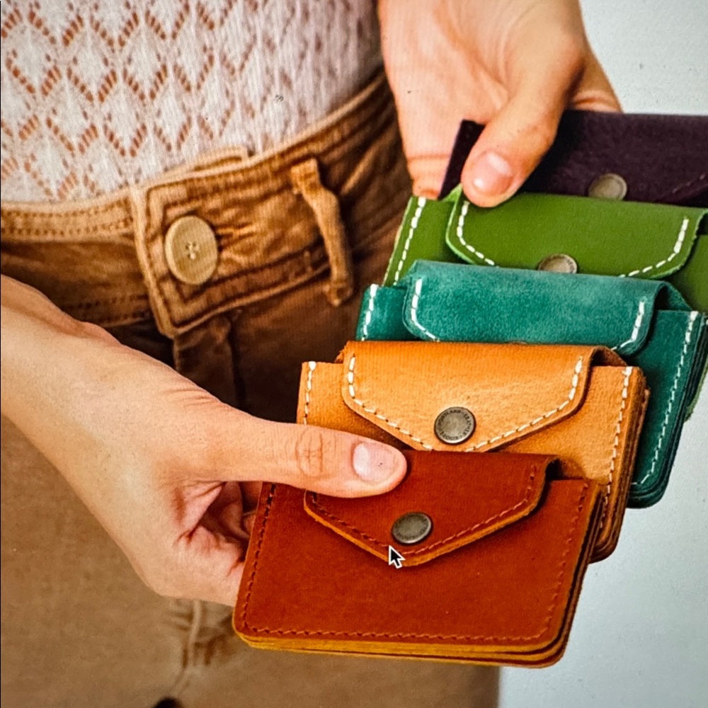 Portland leather lovebug wallet in blue